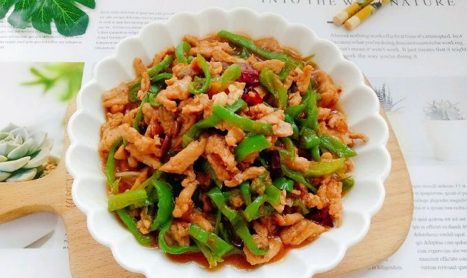 做青椒肉丝先炒肉丝还是青椒教您正确做法口感好味道香