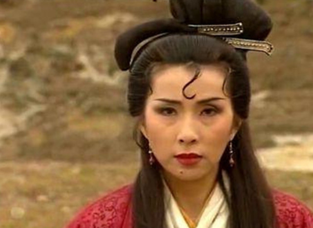 tvb老戏骨首曝曾订过婚 受访落泪拒绝告诉儿子亲生父亲的身份|陈秀珠