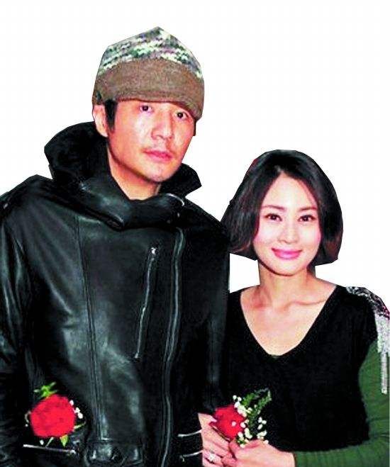 作为一名较早结婚的明星,吴岱凝在2005年25岁时就结了婚,目标是比自己