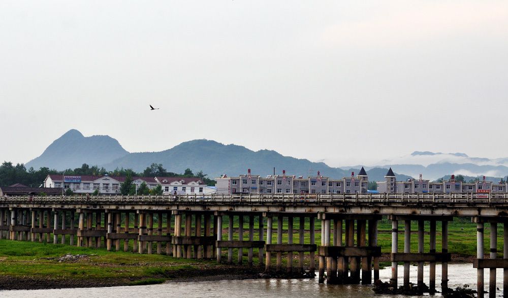 霍山:雨后初晴遥望"睡美人",20年前王蒙题词:中华一绝