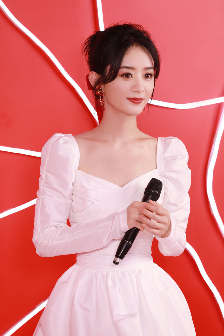 赵丽颖谭松韵的妆容太心机了,让腮红与口红呼应,简直美出天际了