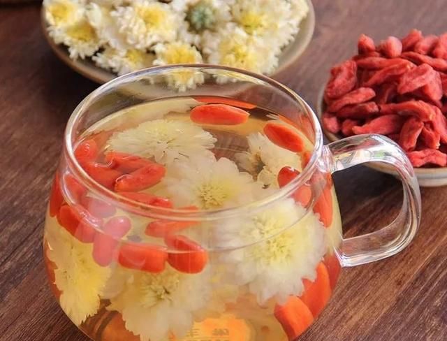 人到中年要养生中年人喝茶3种茶值得品尝