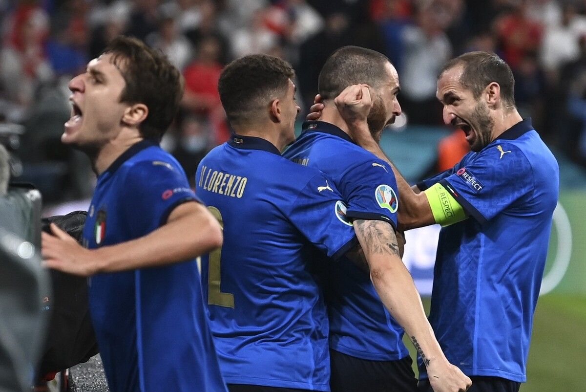 疯狂4休闲区蓝鸢梦想 - Www.slyday.coM