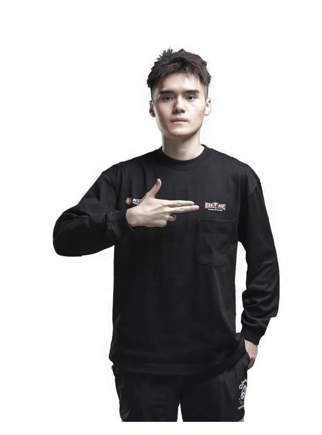 在女性路人眼中,dota2哪位选手最帅?答案出人意料!