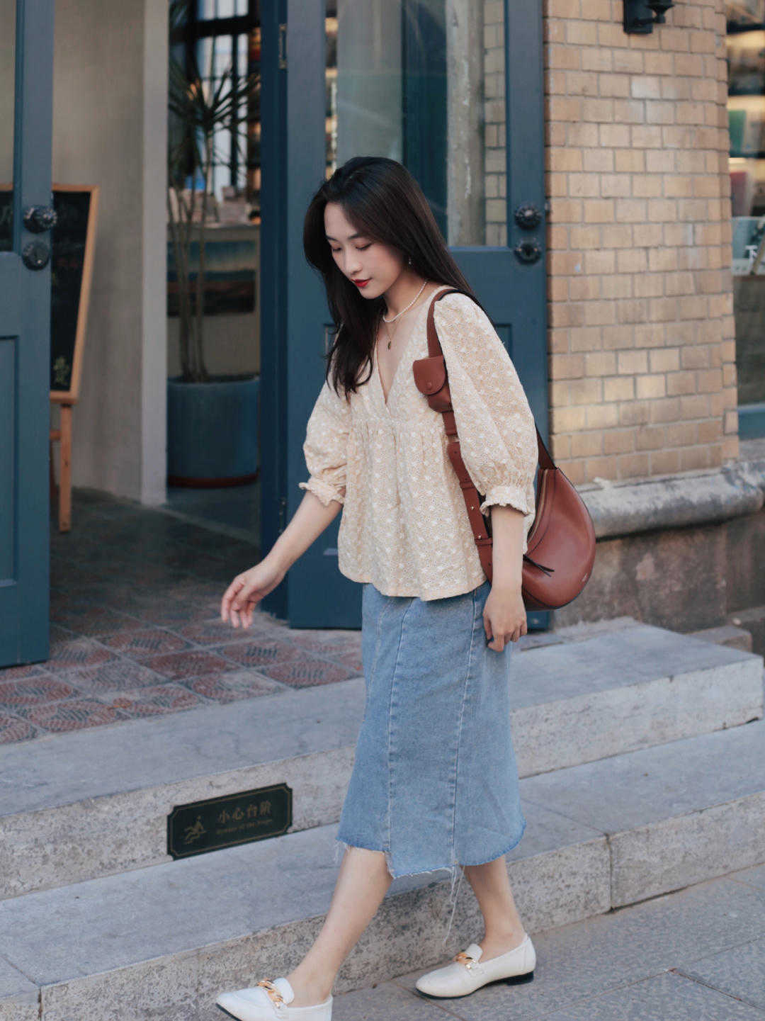 25到30岁的女生,多试试韩系少女风穿搭,清新浪漫又有格调