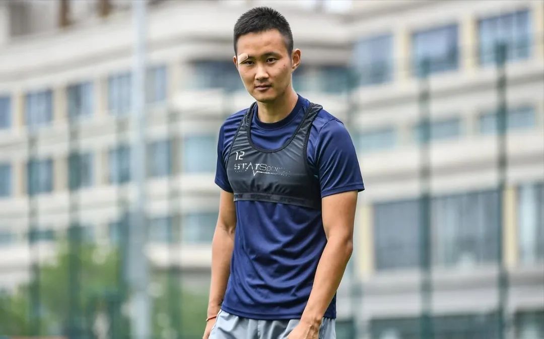 有太多伤病,人员较为齐整,一线队的张建生,杨鹏举租借加盟北京北体大