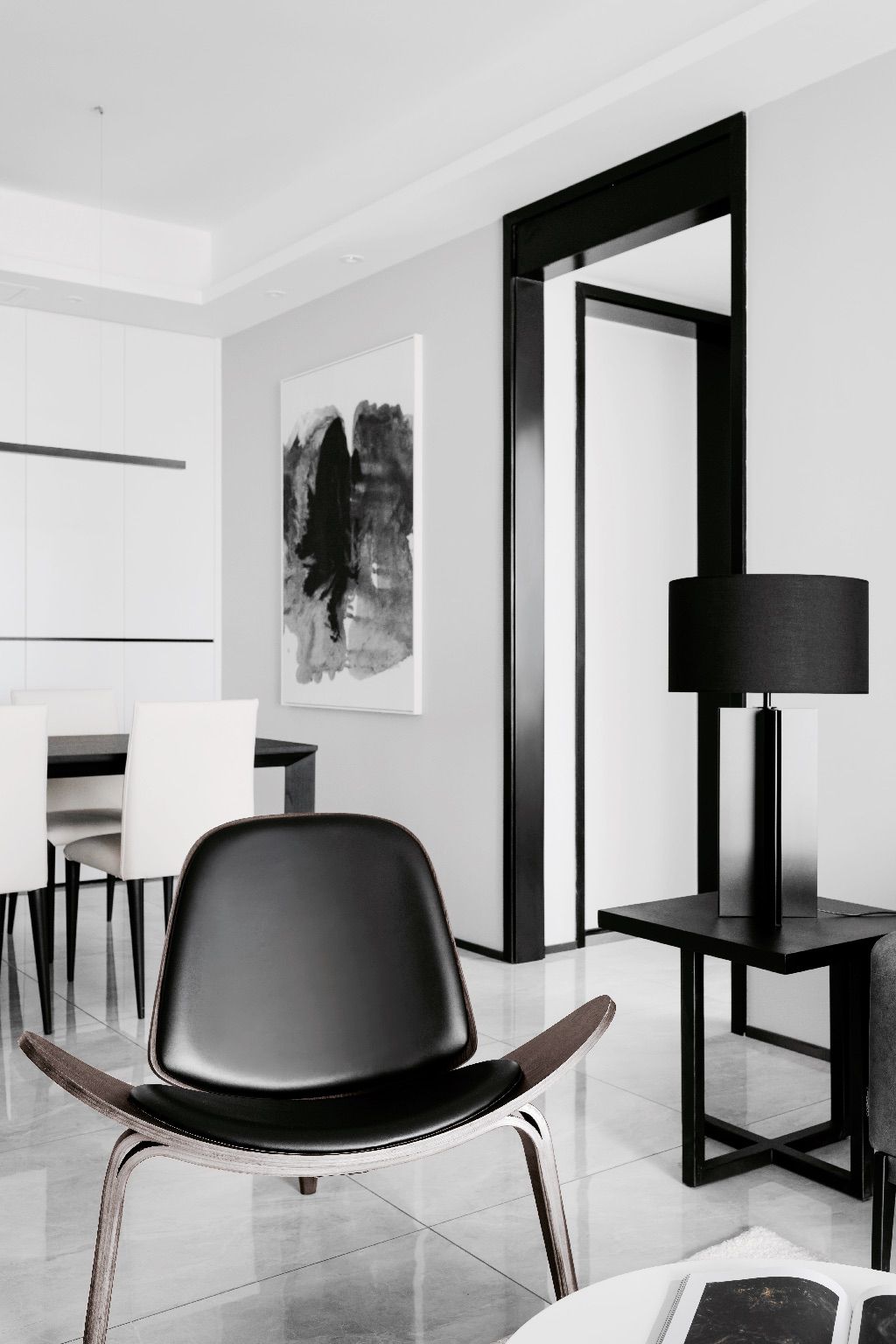 两位医生的新家,用黑白灰构建家居空间,兼顾生活品质和设计感