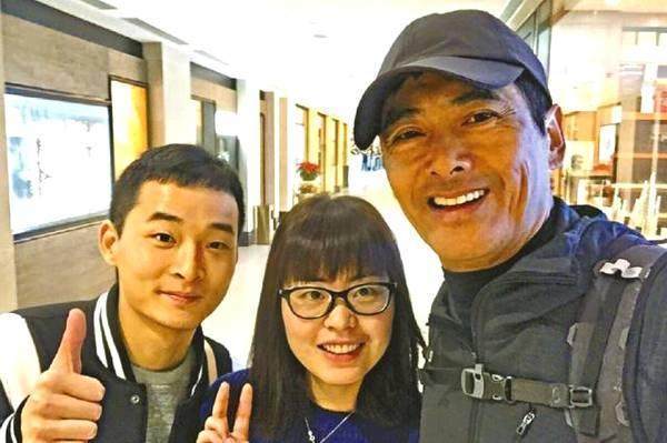 方媛带孩子坐经济舱、周润发坐地铁、星爷骑单车，不是抠门是低调休闲区蓝鸢梦想 - Www.slyday.coM