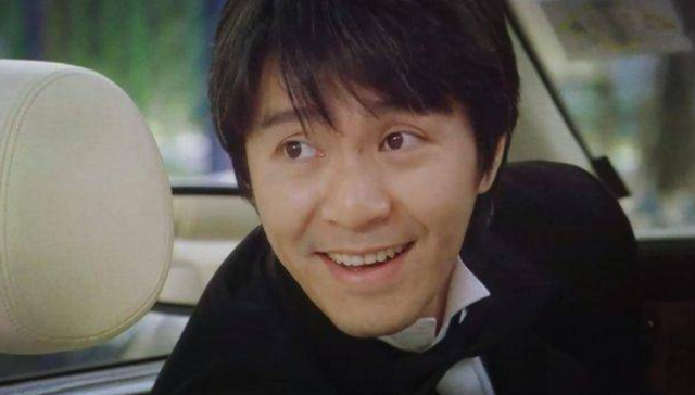 方媛带孩子坐经济舱、周润发坐地铁、星爷骑单车，不是抠门是低调休闲区蓝鸢梦想 - Www.slyday.coM