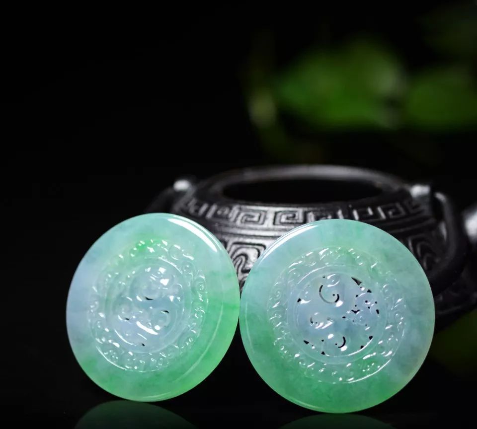 翡翠手镯心魅力无限