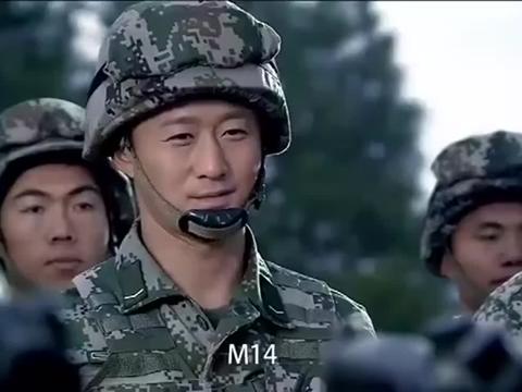 利刃出鞘：何晨光最爱的是88狙！真是遗传了父亲的技巧！|利刃出鞘|何晨光_新浪新闻