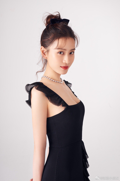 隋源新剧《北辙南辕》开播,"冯希"事业和爱情如何选择?