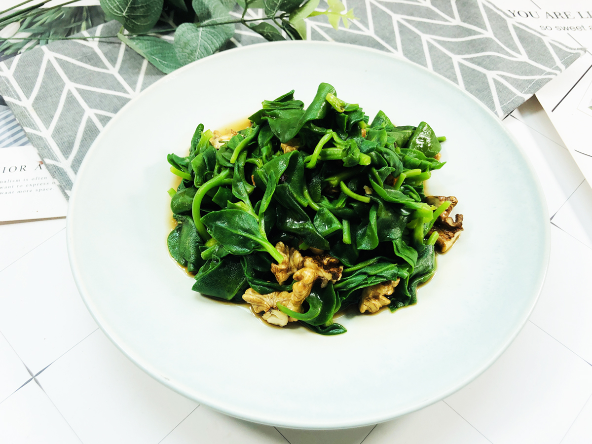 凉拌田七叶的做法