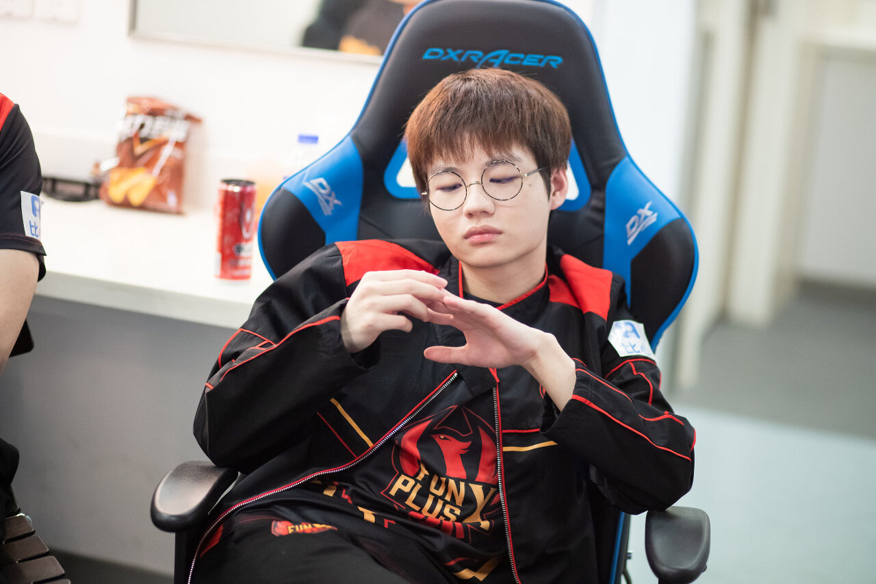 fpx老板透露刘青松身体仍感到不适需要住院或缺席数场比赛