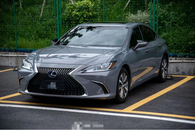 膜呗改色案例雷克萨斯es300h改色贝尔尼纳灰 有一种去欧洲的感觉