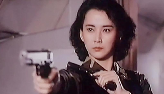 63岁霸王花胡慧中夫妻同框像父女丈夫曾入牢3年她卖房救夫