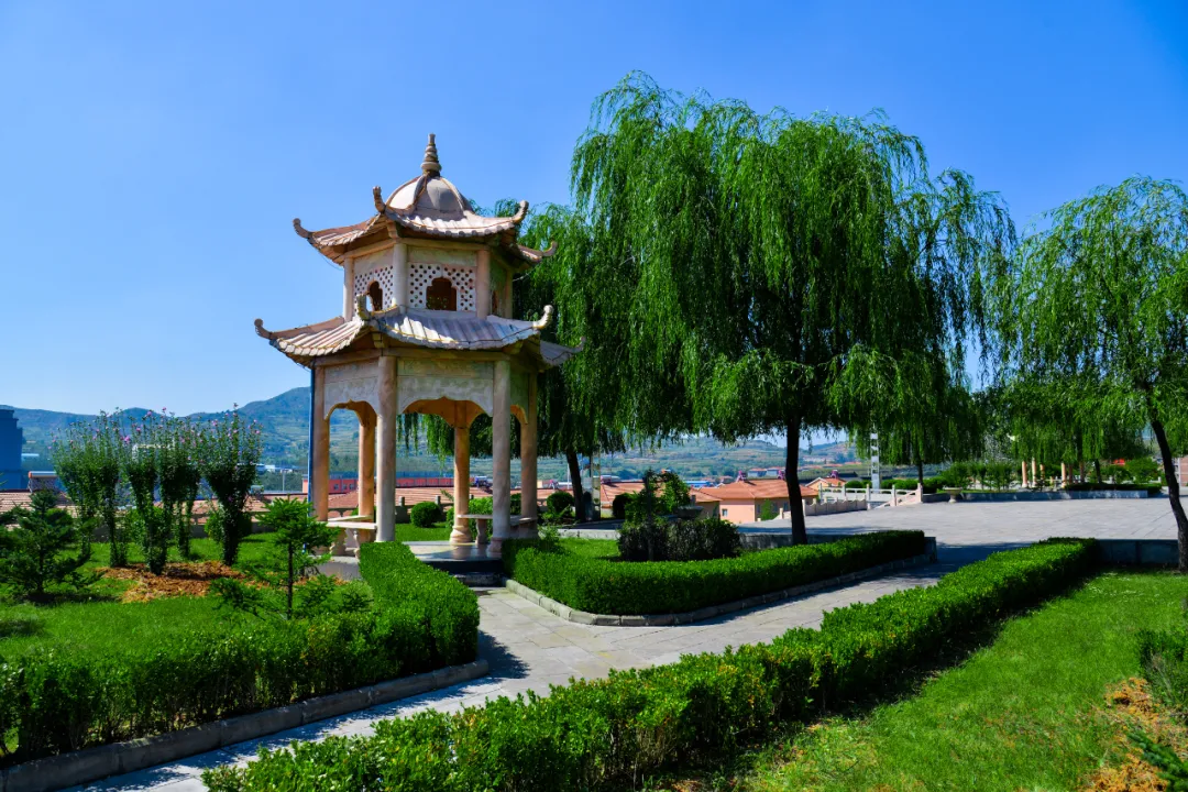 中国避暑小镇上党区振兴小镇:太行无扇之城 上党天然氧吧