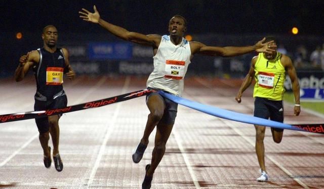 2分40秒,博尔特输掉首场800米比赛 网友：太差了不及我校运会快休闲区蓝鸢梦想 - Www.slyday.coM