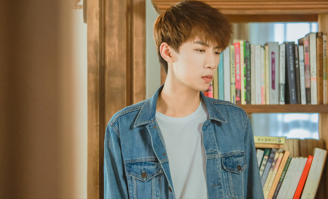 任宥纶新剧《喵,请许愿》开播,男女主颜值抗打,太甜了