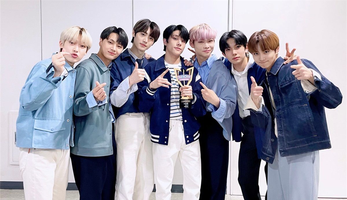 韩国媒体评选出6个男性组合争夺第4代kpop之王的称号