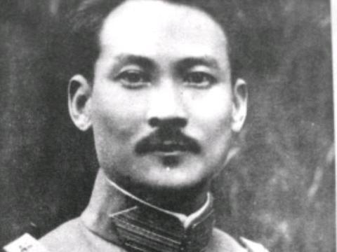 蒋介石两个儿子是亲生的吗 蒋介石有几个女儿有几个儿子