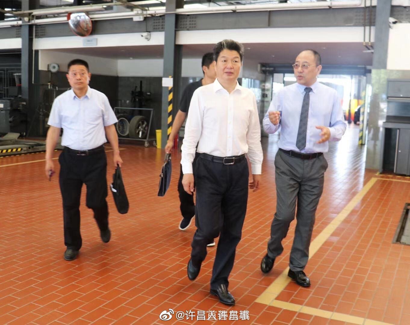 许昌东城区党工委书记李成到万人助企联乡帮村活动联系企业调研