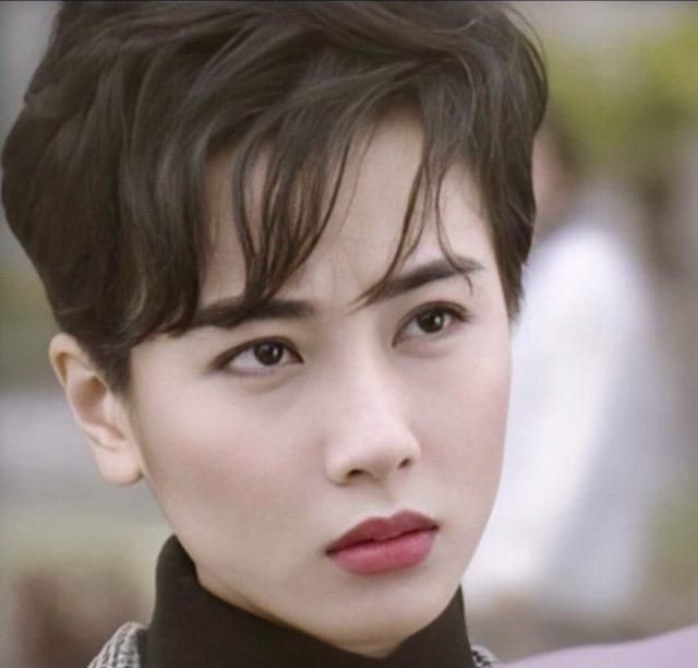 谁说港风要靠红唇和大波浪tvb顶级女神表示不服短发也很美