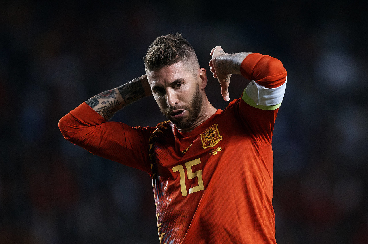 正文     在加盟巴黎圣日耳曼后的首次新闻发布会中,西班牙中卫拉莫斯