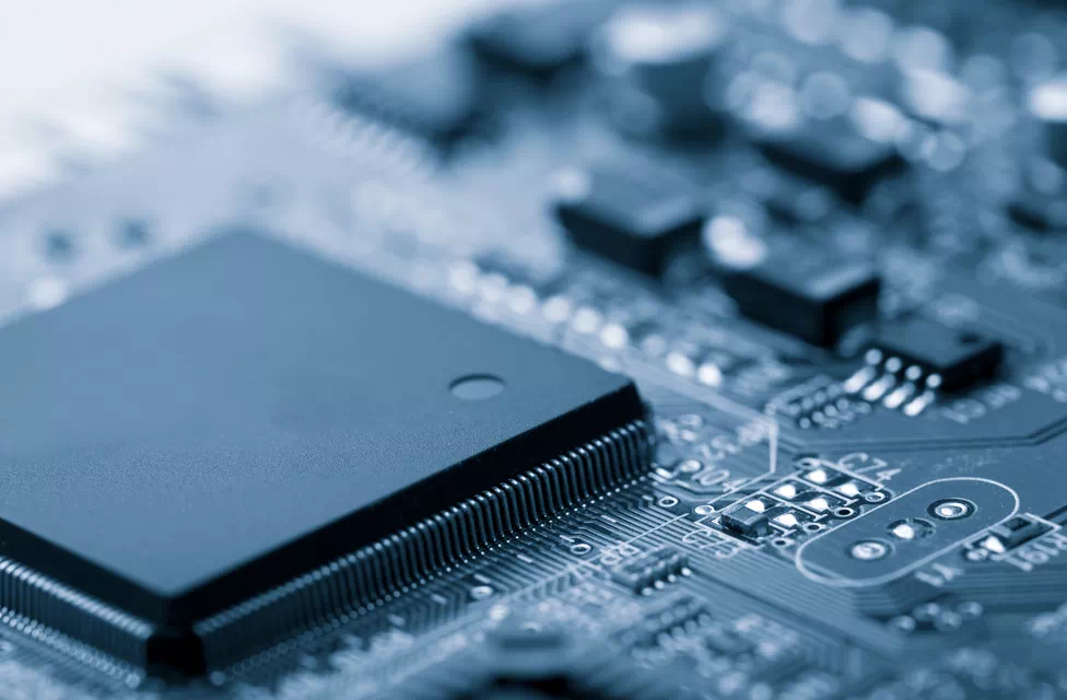 专家称芯片短缺有望在明年缓解，真的？休闲区蓝鸢梦想 - Www.slyday.coM