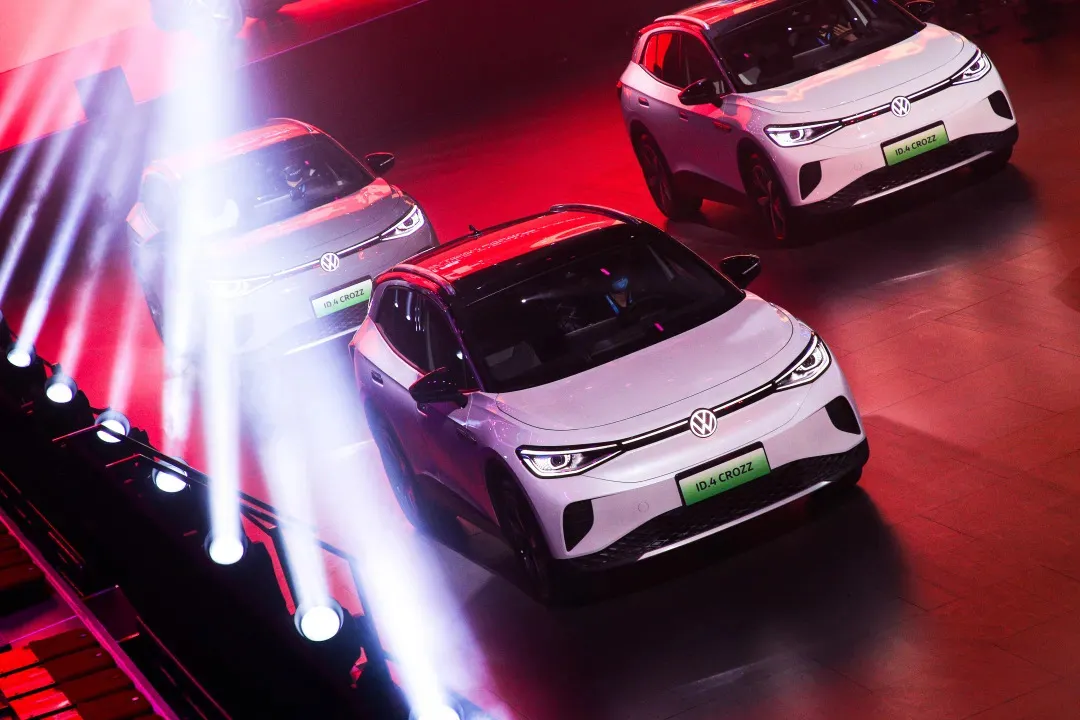 专家称芯片短缺有望在明年缓解，真的？休闲区蓝鸢梦想 - Www.slyday.coM