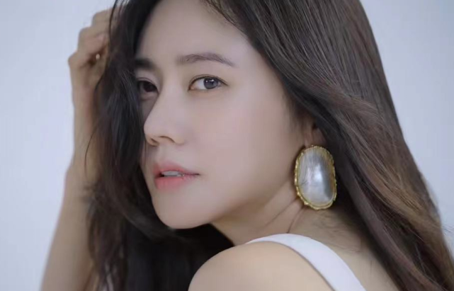 于晓光回应与美女举止亲密:是家人之间往来的熟人,会多加注意休闲区蓝鸢梦想 - Www.slyday.coM 于晓光回应与美女举止亲密:是家人之间往来的熟人,会多加注意休闲区蓝鸢梦想 - Www.slyday.coM