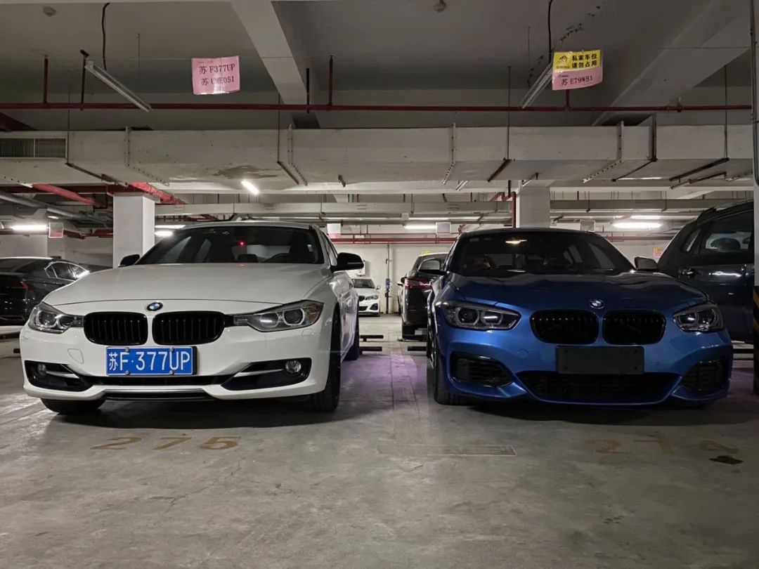 (唯一一张两台车的合影)