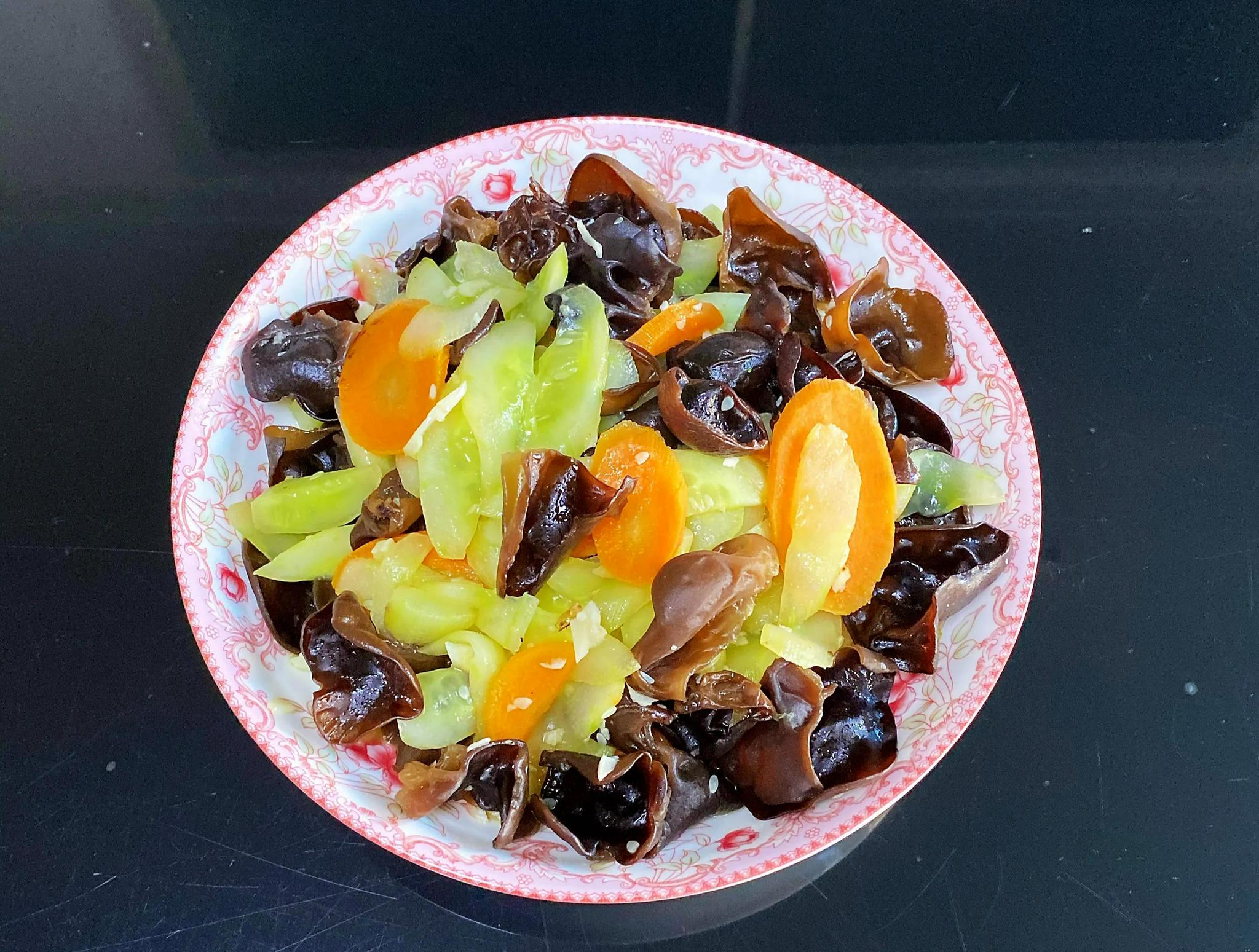 3种食材,素菜合炒,5分钟就出锅,清脆爽口不油腻,越吃越喜欢