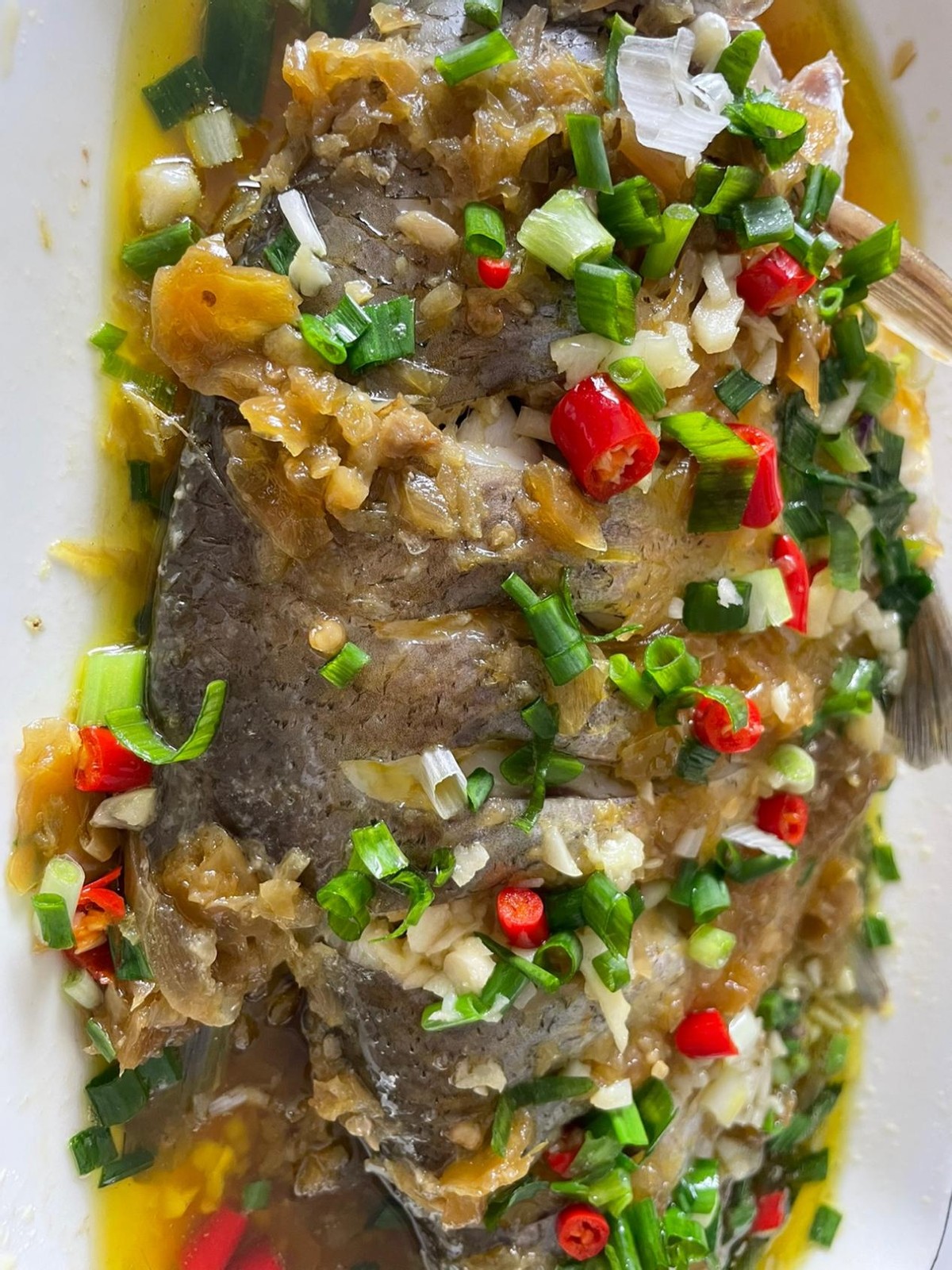 剁椒鳊鱼,一道老少皆宜的家常蒸鱼,步骤齐全,好学易做