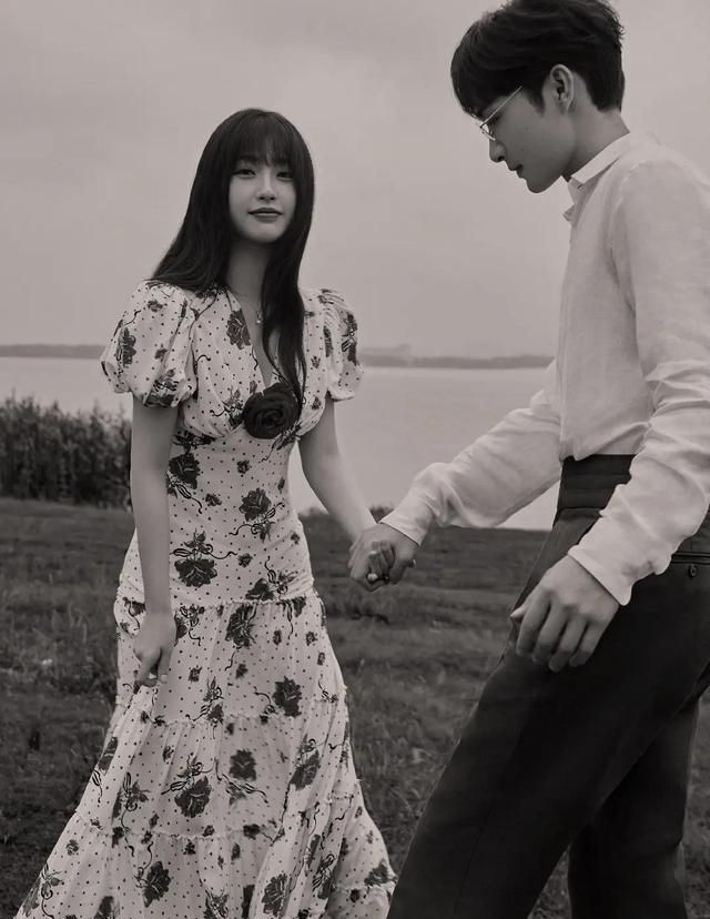 虞书欣张彬彬新剧官宣,森气十足,两个人看起来好有cp感休闲区蓝鸢梦想 - Www.slyday.coM