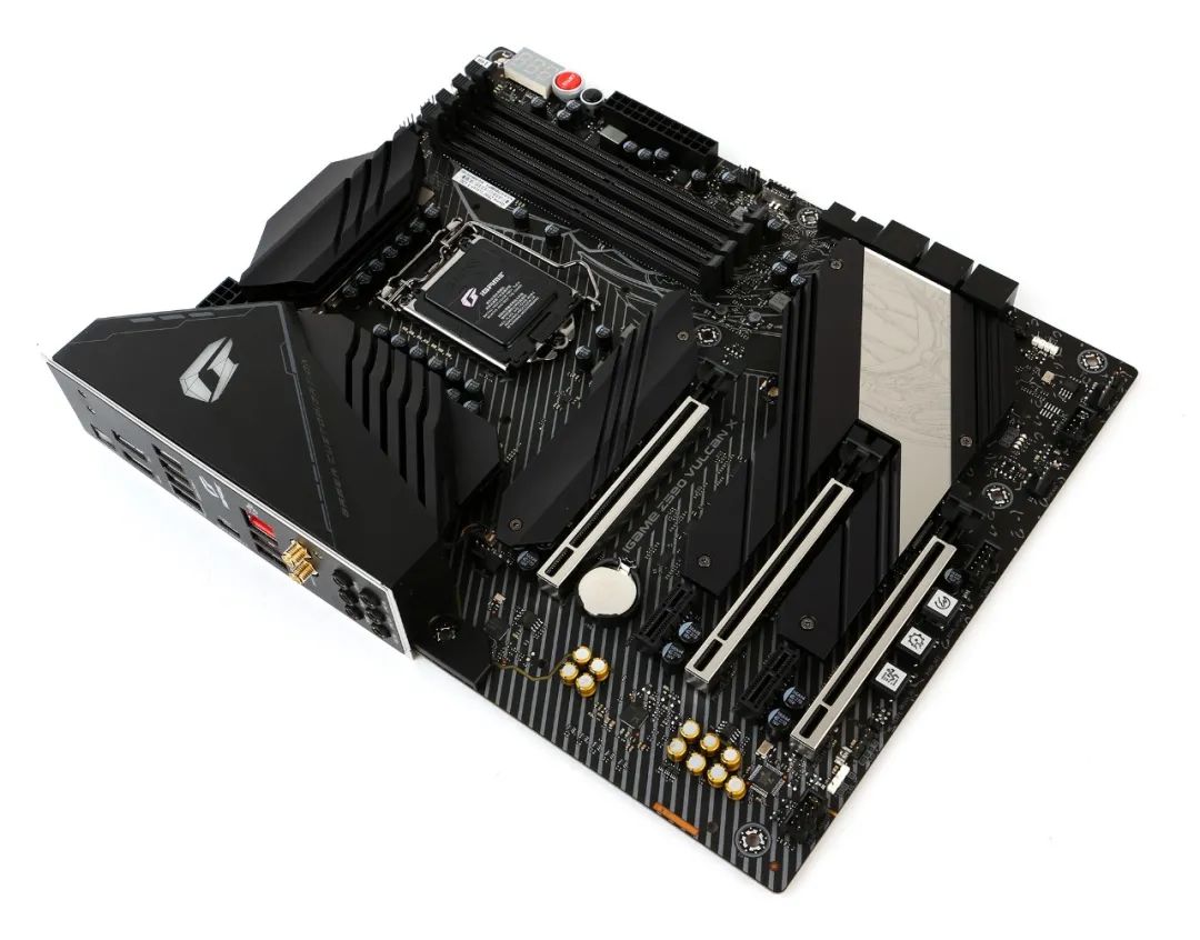 atx处理器接口:lga1200芯片组:intel z590内存插槽:dimm×4(最高支持