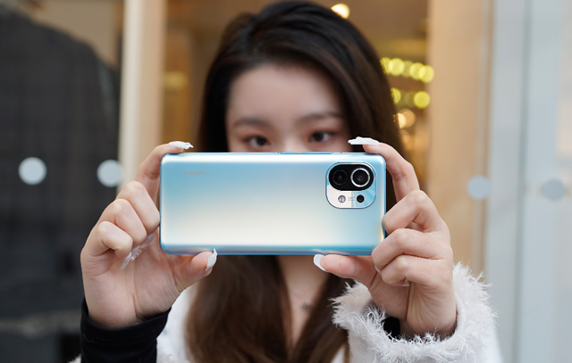 如何看待小米手机销量超越苹果，首次成为全球第二休闲区蓝鸢梦想 - Www.slyday.coM