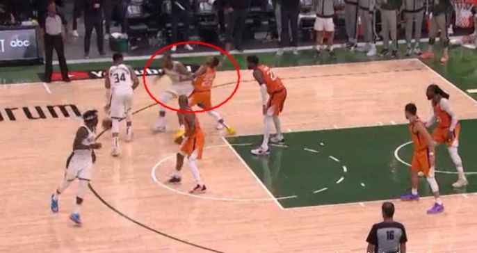 联盟保送?G4最后2分钟裁判报告:雄鹿3次获利,字母开球踩线漏吹休闲区蓝鸢梦想 - Www.slyday.coM 联盟保送?G4最后2分钟裁判报告:雄鹿3次获利,字母开球踩线漏吹休闲区蓝鸢梦想 - Www.slyday.coM