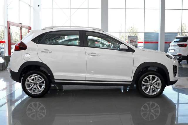 年轻人练手看这三款准没错,好开好上手,6万左右就能选自动挡-新浪汽车