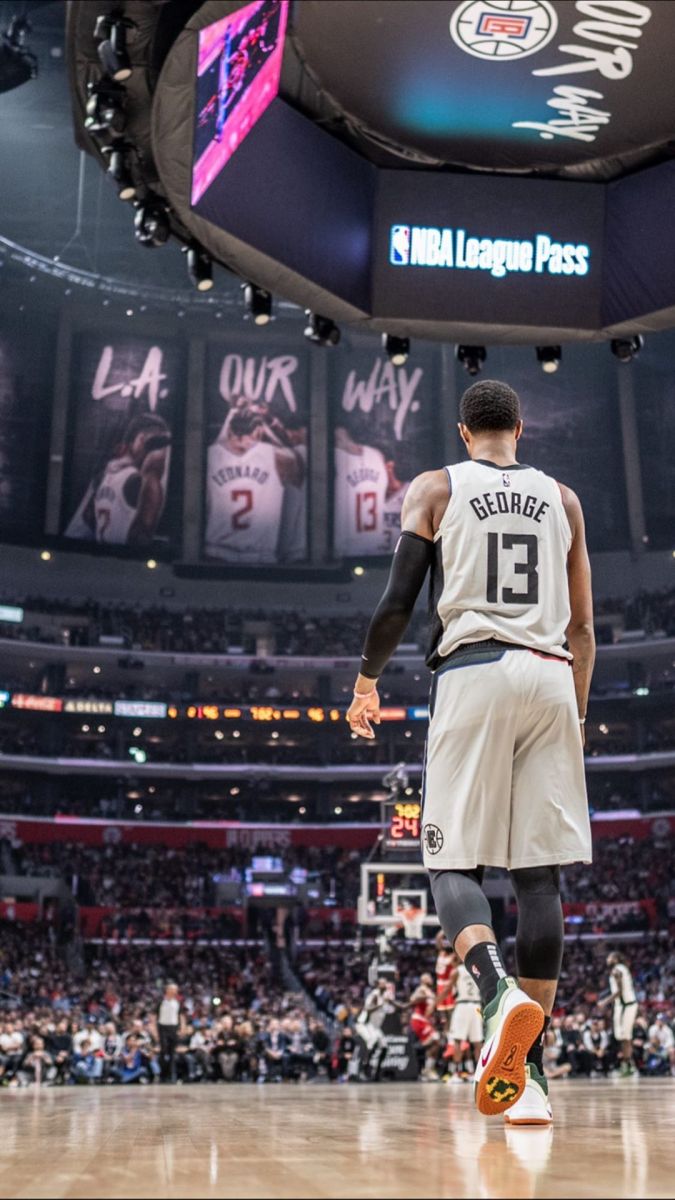 美媒爆料,勇士可以得到保罗.乔治,枸杞哥和今年选秀权成关键