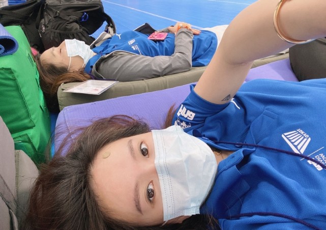 中国两大跳水皇后亮相奥运会！陈若琳比郭晶晶美太多，气质像名媛休闲区蓝鸢梦想 - Www.slyday.coM