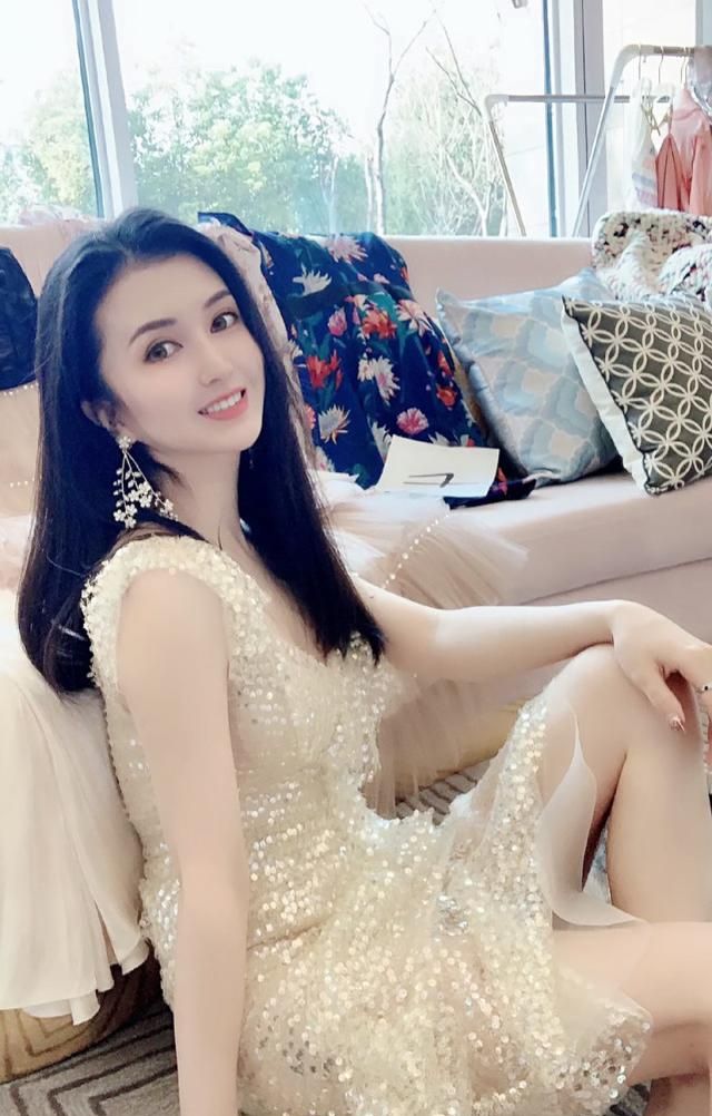 网红小冉因抽脂导致不幸离世院方深夜作出回应已暂停接诊