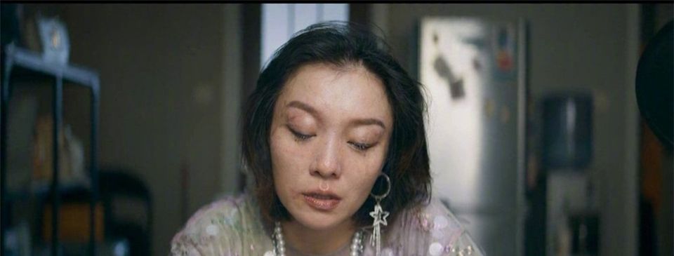 网红小冉因抽脂感染去世,女孩们的容貌焦虑如何破?休闲区蓝鸢梦想 - Www.slyday.coM