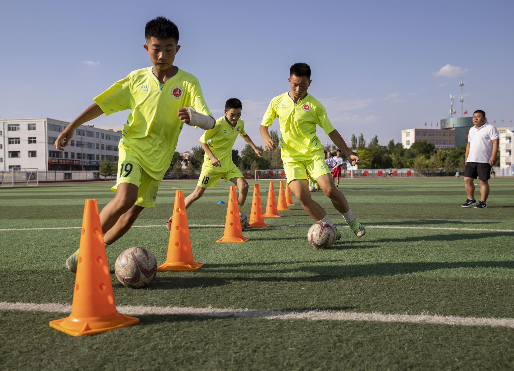 宁夏盐池:快乐足球 乐享暑假