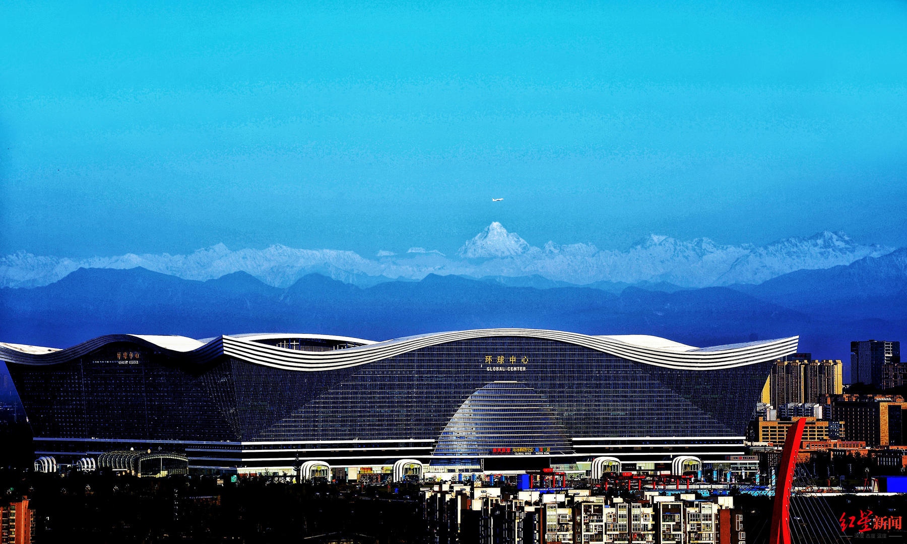 如果地标会说话丨世界最大单体建筑见证世界级商圈崛起