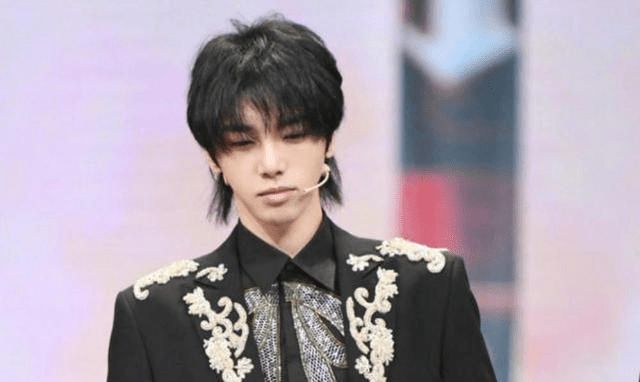 爆料华晨宇整容当事人道歉,自称图源朋友,恳请花花放过休闲区蓝鸢梦想 - Www.slyday.coM 爆料华晨宇整容当事人道歉,自称图源朋友,恳请花花放过休闲区蓝鸢梦想 - Www.slyday.coM