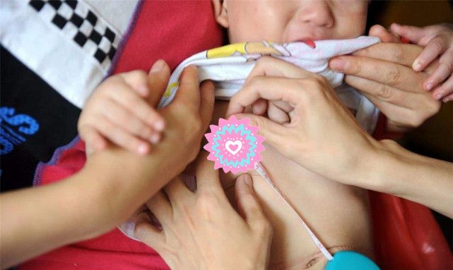 月经初潮在几岁最好过早过晚都不利于身高发育