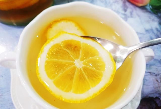 天热多喝蜂蜜柠檬水,0添加剂,低糖好喝,比外卖奶茶更健康