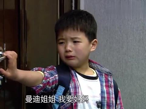 恋恋不忘:小女友变魔术哄童童开心,总裁看在眼里记在心里!