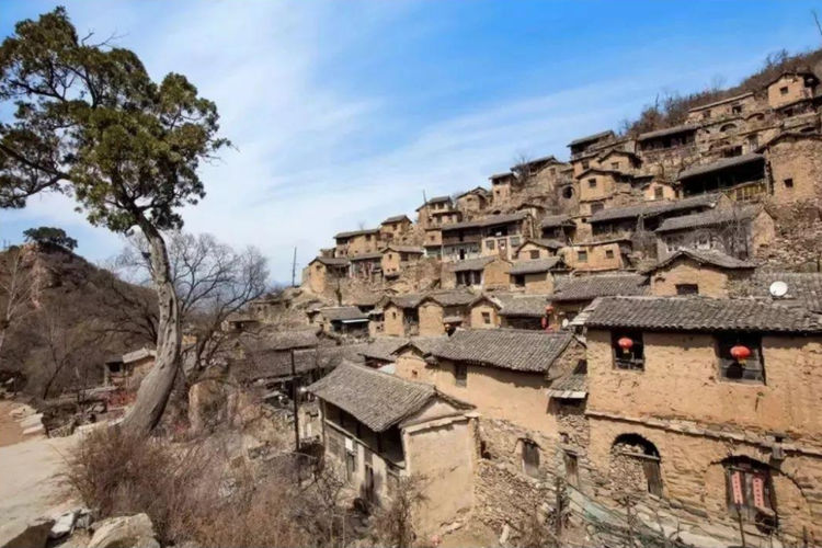 和云冈石窟同年建造的山西版布达拉宫成千年古村落鲜为人知